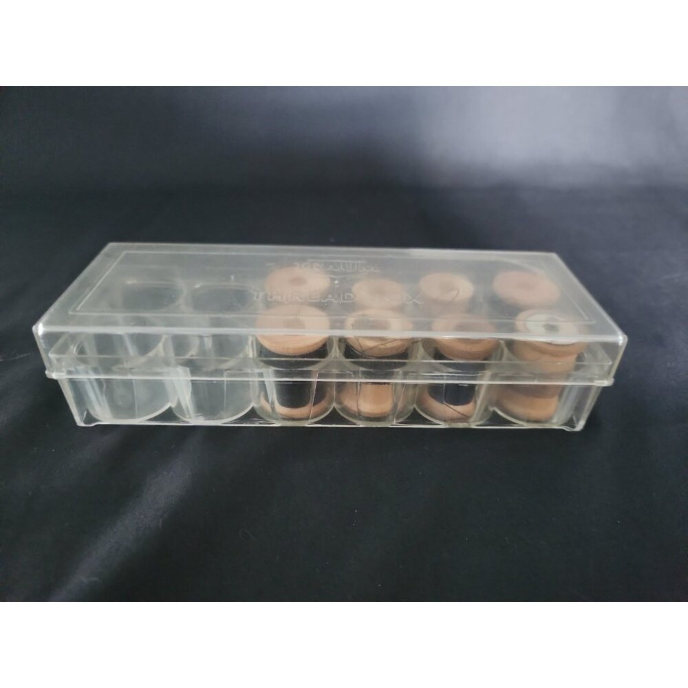 Vintage Traum Plastic Sewing Thread Holder With 8 Wooden Spools Craft Storage